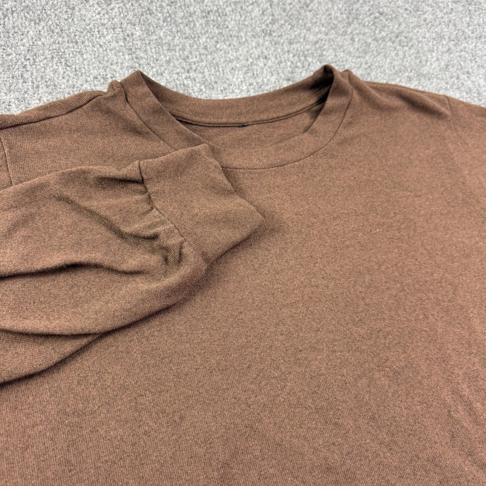 Uniqlo Long Sleeve Shirt XL Brown Soft Stretch Crew Neck Mens 428320